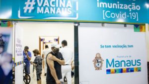 Além dos 50 locais de atendimento tradicional da Prefeitura de Manaus, a vacina também estará disponível em 16 supermercados  (Foto: Camila Batista/Semsa)