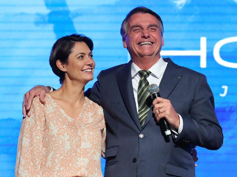 Intenção de voto em Bolsonaro cresce entre evangélicos
