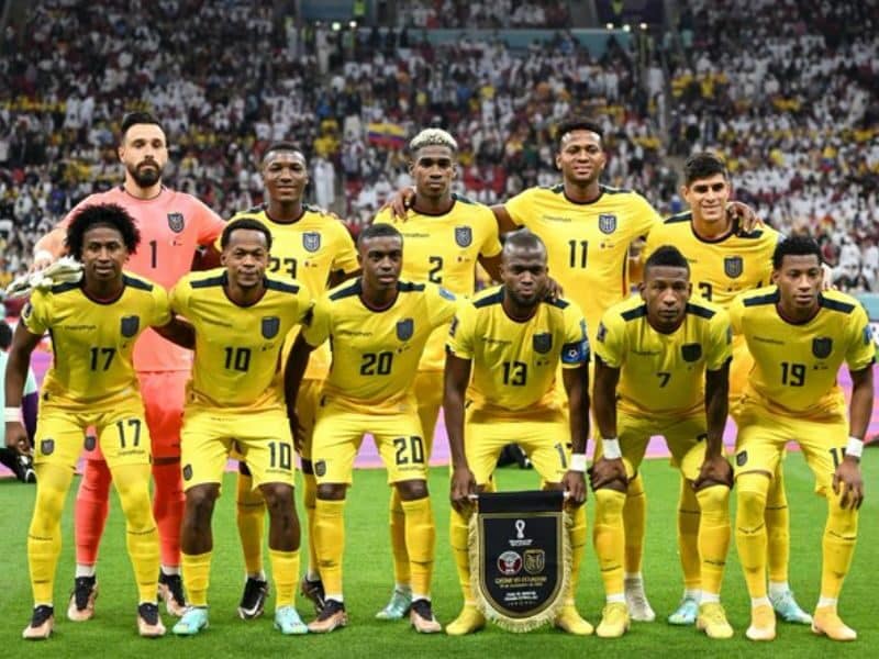O Equador estreia com vitória na Copa do Mundo. (Foto: Reprodução/Twitter @fifaworldcup_pt)