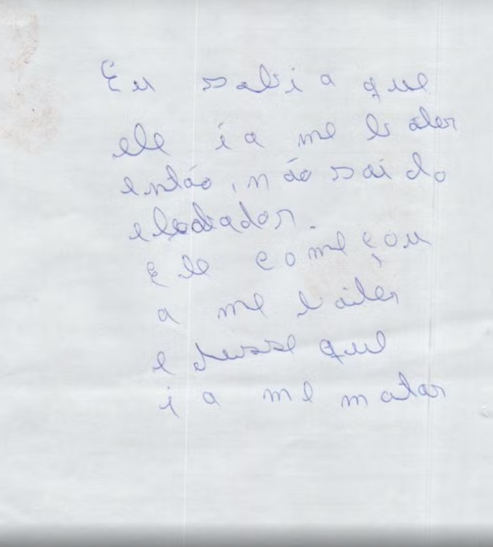 Imagem mostra texto escrito pela mulher